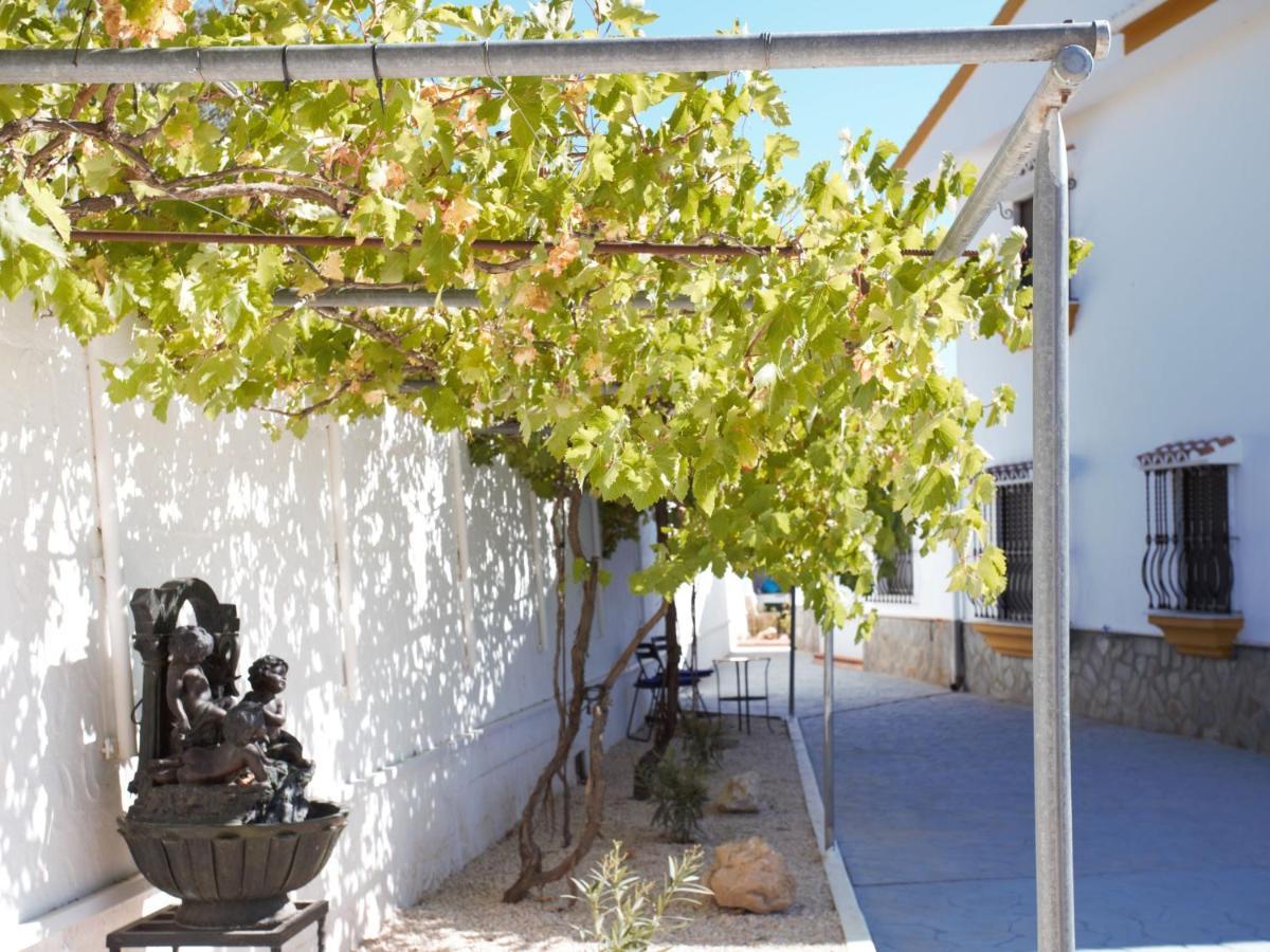 Casa De Las Montanas Villanueva del Trabuco Kültér fotó